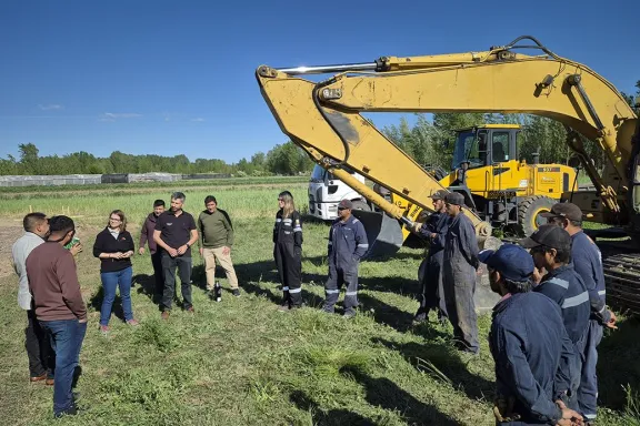 Comenzaron las obras de la nueva sala de elaboración de alimentos en El Chañar.