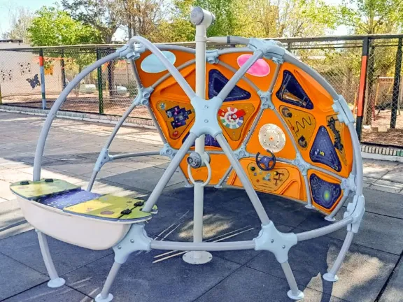 Instalan siete domos en jardines de infantes para mejorar la educación inicial.