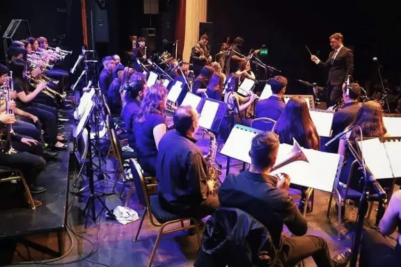 La Banda Sinfónica Juvenil cumple 20 años y lo festeja con un gran concierto.