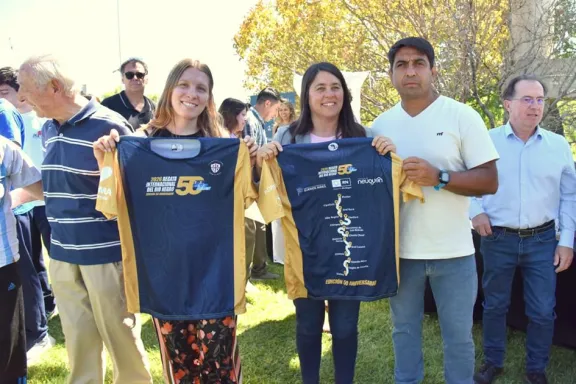Se lanzó la 50° edición de la Regata del Río Negro: todo lo que tenés que saber.