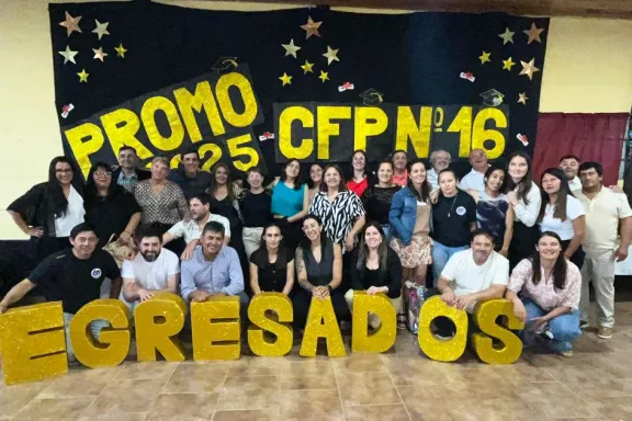 Más de 350 estudiantes se graduaron en las siete sedes del CFP 16.