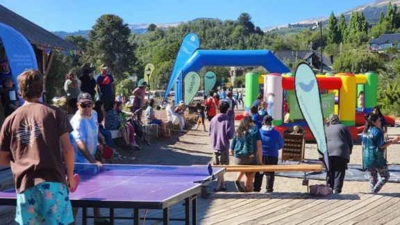 Actividades deportivas y recreativas para toda la comunidad en Villa Pehuenia.