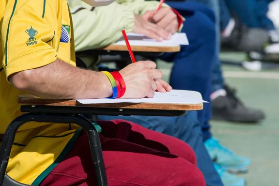 Docentes en unidades de detención podrán titularizarse en febrero