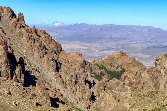 Descubrí trekking y chivito en los paisajes del Norte Neuquino.