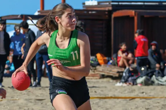 Actividades deportivas gratuitas para un verano activo en Aluminé, Región del Pehuén.