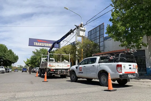 El servicio de energía en Centenario se normalizó tras los cortes recientes.