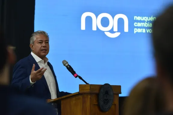 Neuquén disminuye su deuda pública en casi 500 millones de dólares en dos años de gestión.