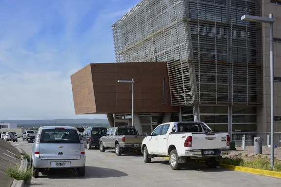 Concurso para 74 médicos: Oportunidades de designación en el sector de salud.