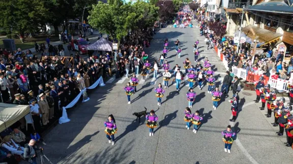 San Martín de los Andes festejó su 128° aniversario con un desfile tradicional.