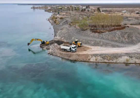 La Provincia invierte récord en agua potable y saneamiento para mejorar la calidad de vida.