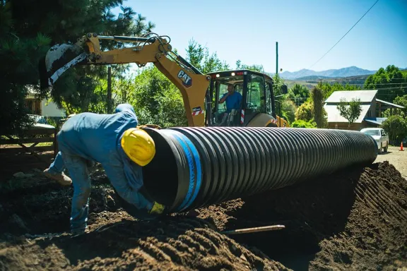 Obra esencial para prevenir anegamientos en Aluminé ya comenzó.