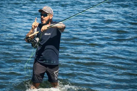 Capacitación de pesca con mosca llega a Las Ovejas: ¡No te lo pierdas!