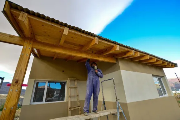 Avanzan obras para la construcción de 10 viviendas en Tricao Malal.