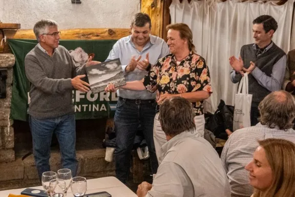 Neuquén potencia su agenda para fortalecer la raza Hereford en la ganadería local.