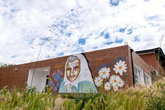 Construyendo Memoria: Voces y experiencias en el aula para una educación significativa.