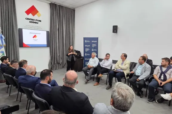 Neuquén y Santa Fe se unen para explorar posibles alianzas estratégicas.