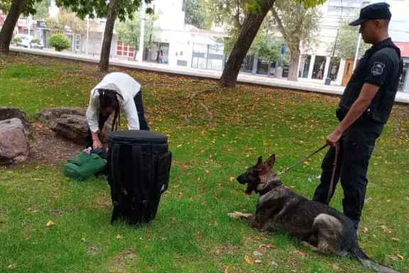 Policía realiza operativos antinarcóticos para proteger espacios públicos en la ciudad.