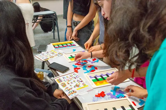 Capacitación para docentes: nueva formación en enseñanza de matemáticas en Argentina.