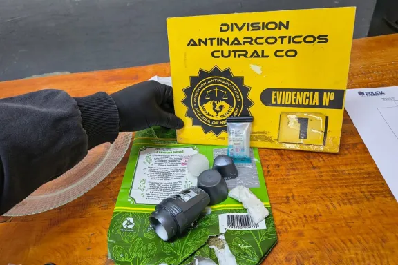 Incautan cocaína escondida en un desodorante en la Unidad 22 de Cutral Co.