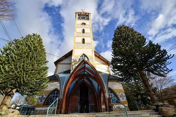 Se consolida el Camino de la Fe que une Ailinco con Villa La Angostura.