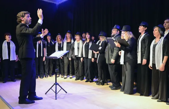 Únete a talleres culturales con una variada oferta formativa. ¡Descubrí tu creatividad!