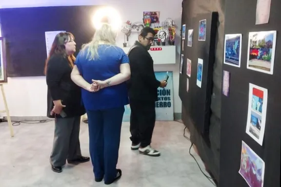 El CPEM 101 realiza una jornada de muralismo en Zapala.