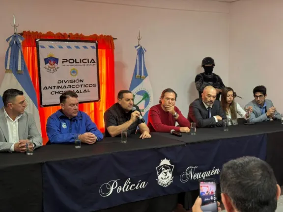 Desmantelan importante punto de venta de droga en Chos Malal