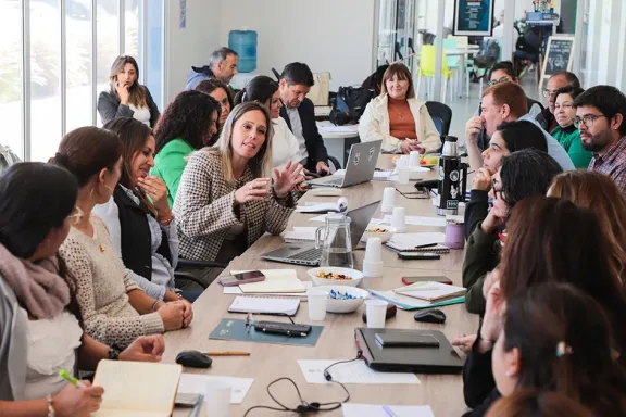 Vaca Muerta y Comarca celebran su primer Consejo Regional de Turismo para impulsar el desarrollo local.