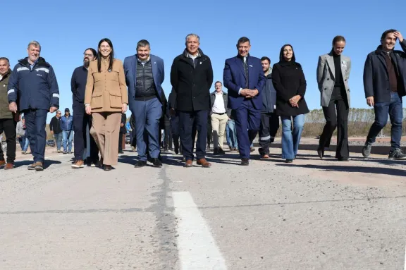 Abrieron el primer tramo del bypass de Añelo para mejorar el tránsito en la zona.