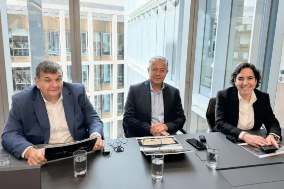 Neuquén mejora su calificación crediticia, según la agencia FIX.