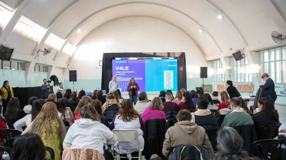 Neuquén impulsa la educación con innovadoras herramientas tecnológicas en las aulas.