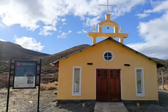 Más capillas se suman al Camino de la Fe con nueva cartelería