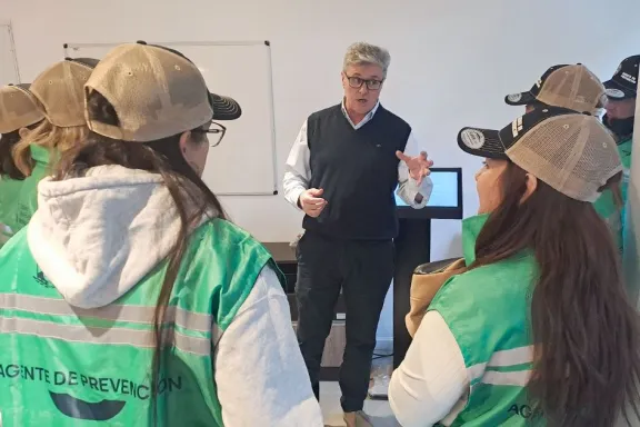 Plaza Huincul se une al programa de Agentes de Prevención para mejorar la seguridad local.