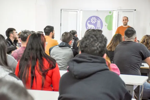 Nuevas carreras superiores en educación fortalecen el desarrollo profesional en Argentina