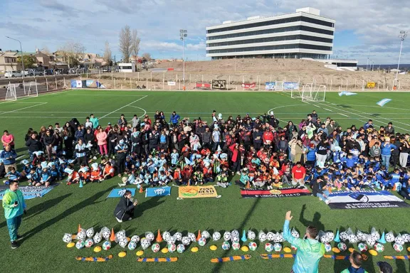 Se lanzó la Liga Comunitaria de Fútbol Infantil “Barrios Unidos” para jóvenes jugadores.