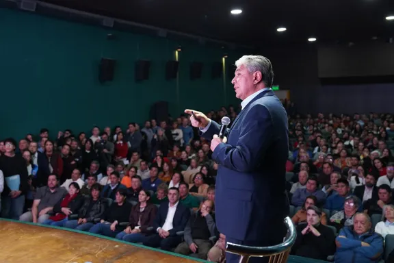 Figueroa: “Quedarse fuera del progreso es una decisión que nadie debería tomar”