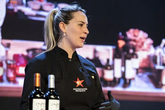 Gastronomía neuquina: embajadores llevarán sus sabores a la Semana del Salmón en Chile.