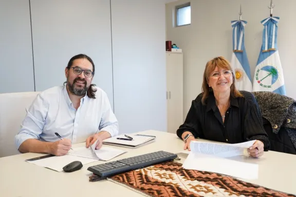 Convenio para mejorar el acceso de la comunidad al sistema de salud.