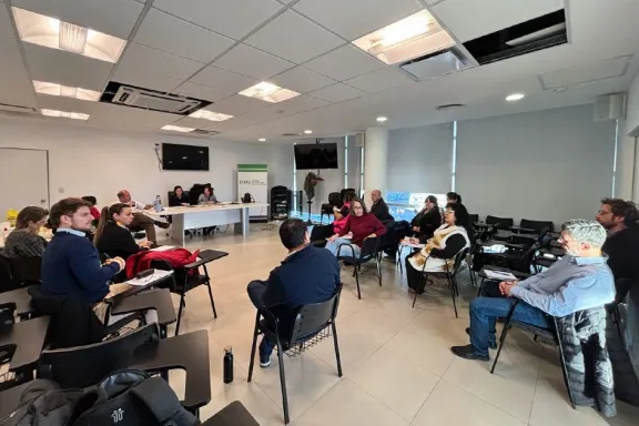 Ministerio de Salud presenta avances en la prevención del suicidio en Argentina