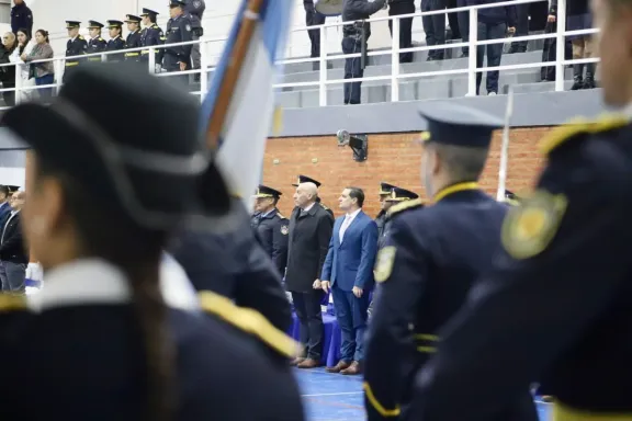 La Policía de Neuquén cumple 65 años de la Escuela de Cadetes y destaca su legado institucional.