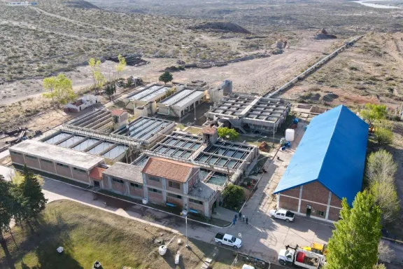 EPAS avanza en la recuperación del suministro de agua en la Comarca Petrolera.
