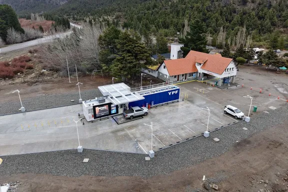 Confluencia Traful ya tiene su propia estación de servicio de nuevo