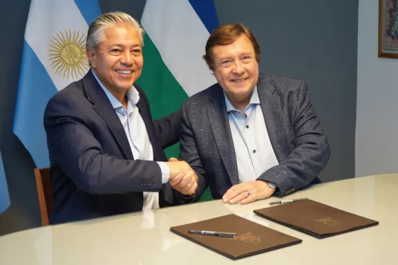 Figueroa y Weretilneck mejoran la gestión pública para el análisis de incendios forestales.