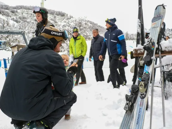 Lago Hermoso arranca la temporada con nuevas propuestas y abundante nieve.