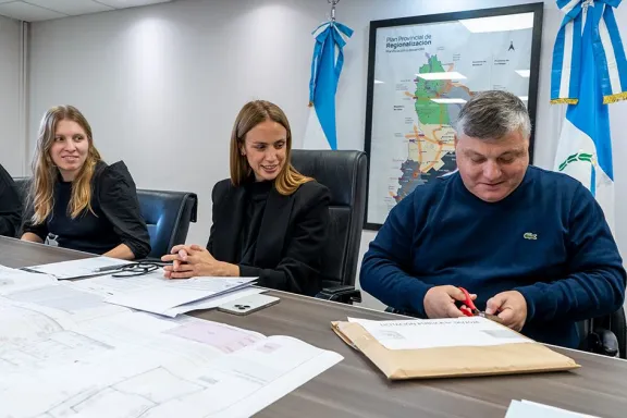 Seis empresas buscan construir un Centro Deportivo Comunitario en Villa El Chocón.