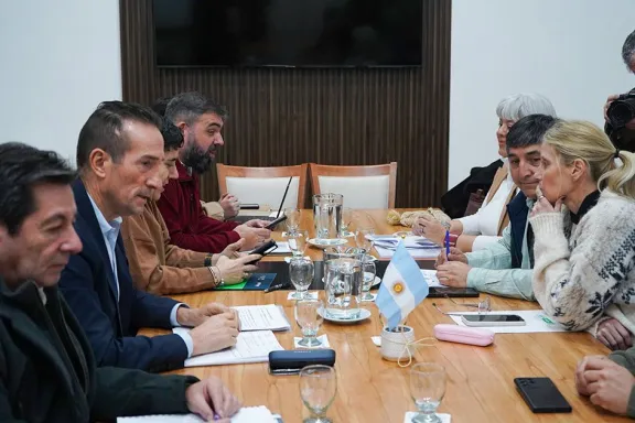 Aumento salarial: la Provincia propone ajustar el básico y mantener el IPC durante un año.