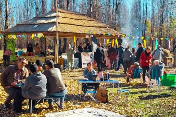 Descubrí los sabores y saberes de los productores neuquinos en la Feria Buena Vida.