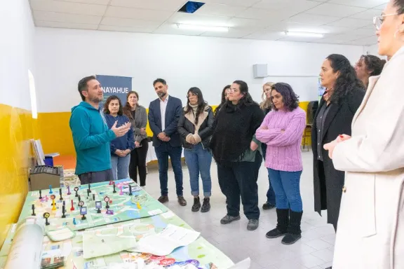 Nayahue y ANIDE llevan ciencia y tecnología a escuelas de la provincia.