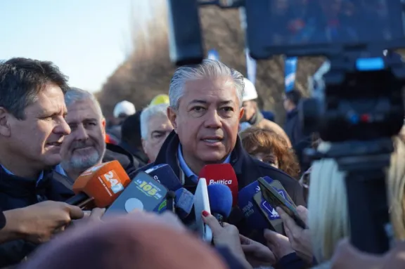 Figueroa presentará a la Nación una agenda para proteger los intereses de Neuquén.