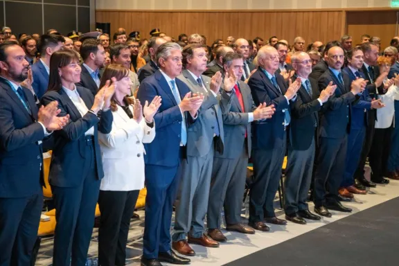 Neuquén impulsa corredores binacionales para mejorar la conexión con Chile.